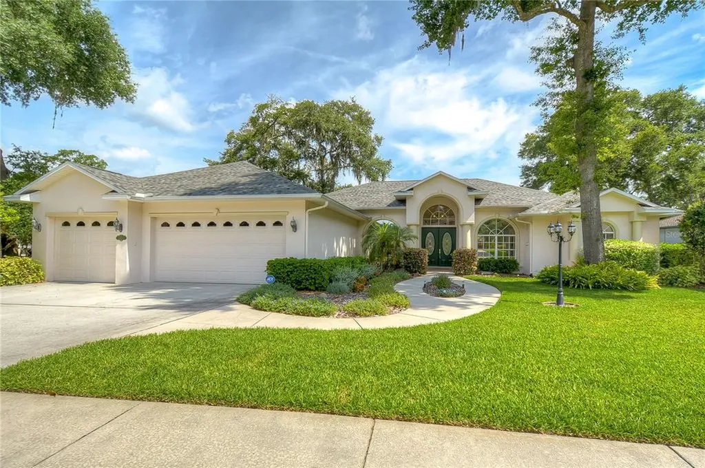 2408 Valrico Forest Drive Valrico FL 33594