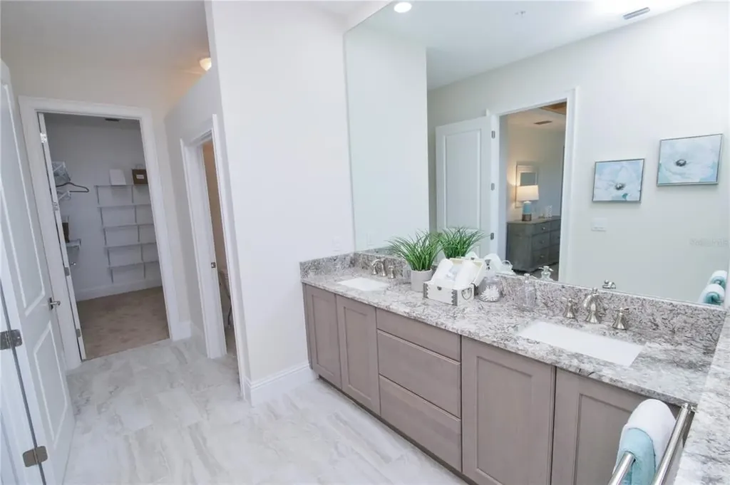 7730 Hidden Creek Loop Lakewood Ranch FL 34202