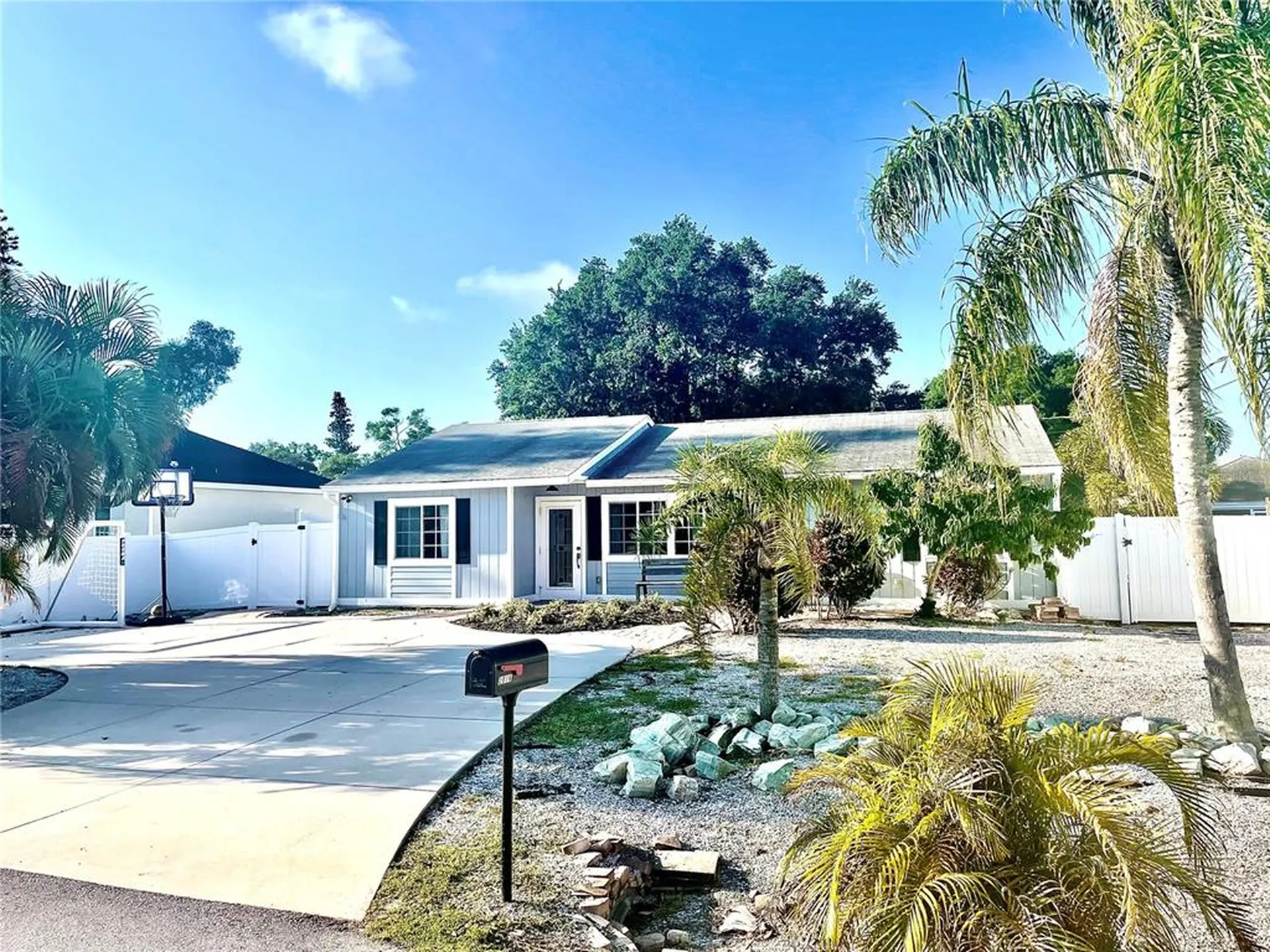2816 Gypsy Street Sarasota FL 34231