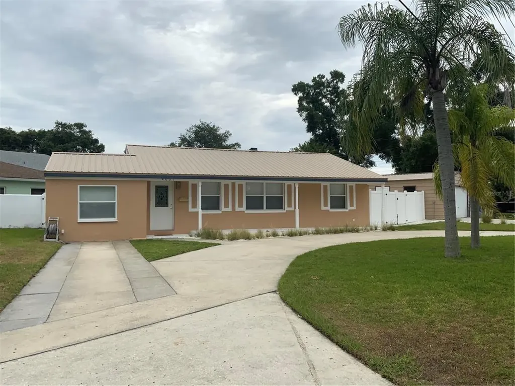 4031 Bay Street NE St Petersburg FL 33703