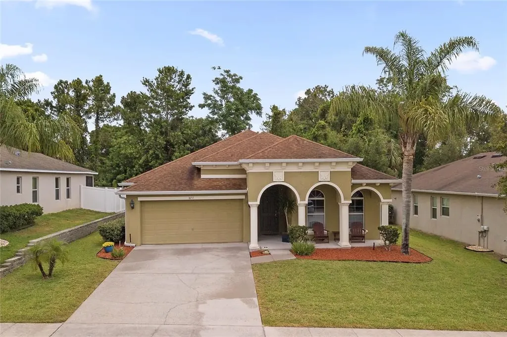 1857 College Park Drive Tavares FL 32778