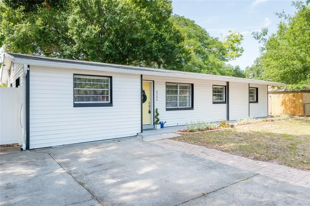 4204 Ohio Avenue Tampa FL 33616