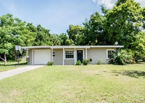 61 W Orange Street Apopka FL 32703