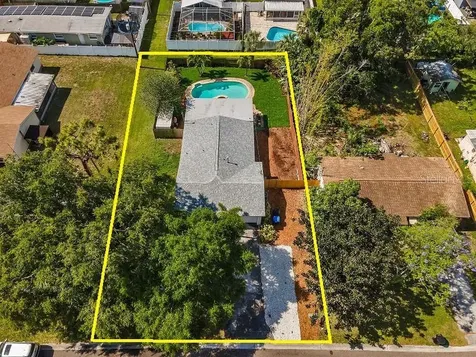 220 93rd Avenue N St Petersburg FL 33702