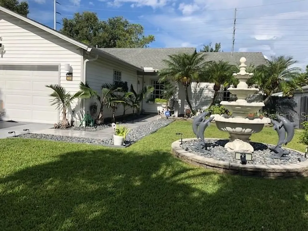 70 Squire Court Dunedin FL 34698