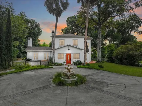 830 N Ridgewood Avenue Deland FL 32720