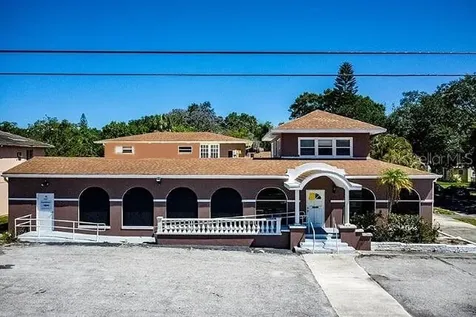 1045 9th Avenue N St Petersburg FL 33705