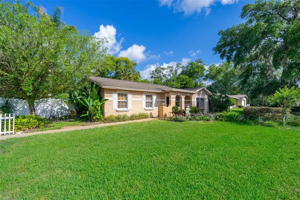 1982 Longwood Lake Mary Road Longwood FL 32750