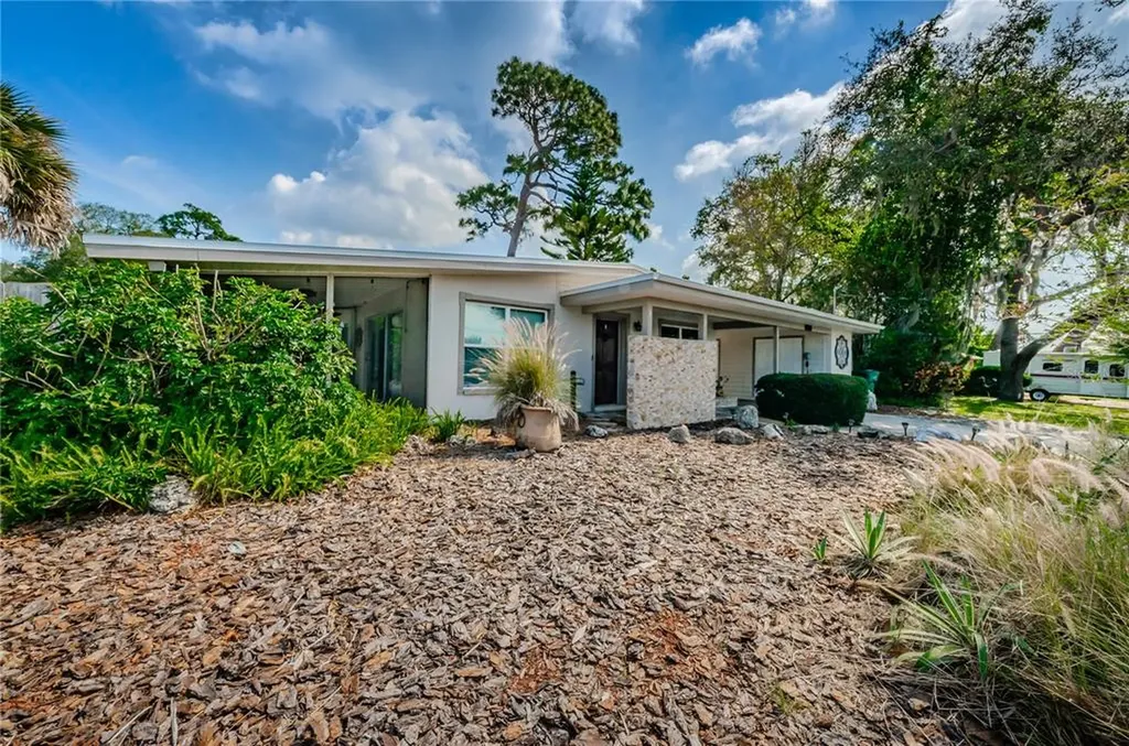 221 Westwinds Drive Palm Harbor FL 34683