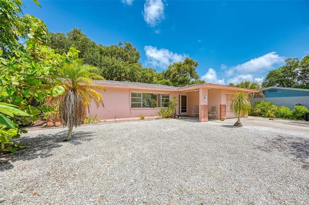 3070 Bay Oaks Circle Englewood FL 34223