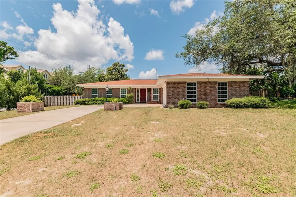 5102 Rolling Hills Court Temple Terrace FL 33617
