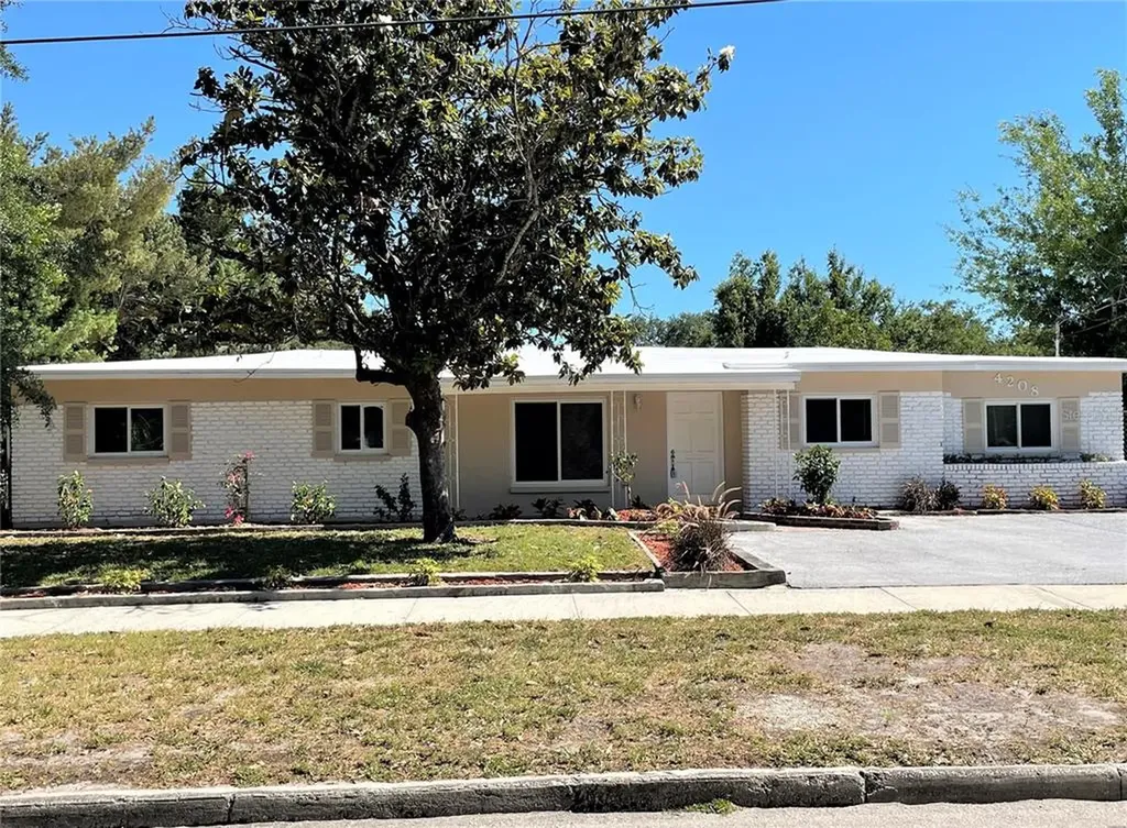 4208 W Fair Oaks Avenue Tampa FL 33611