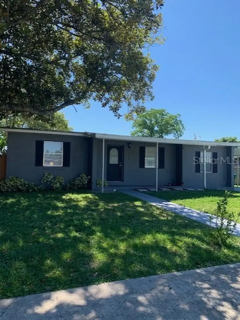 1169 Hampshire Avenue Deltona FL 32725