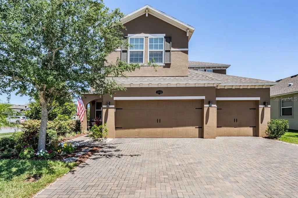1606 Feather Grass Loop Lutz FL 33558