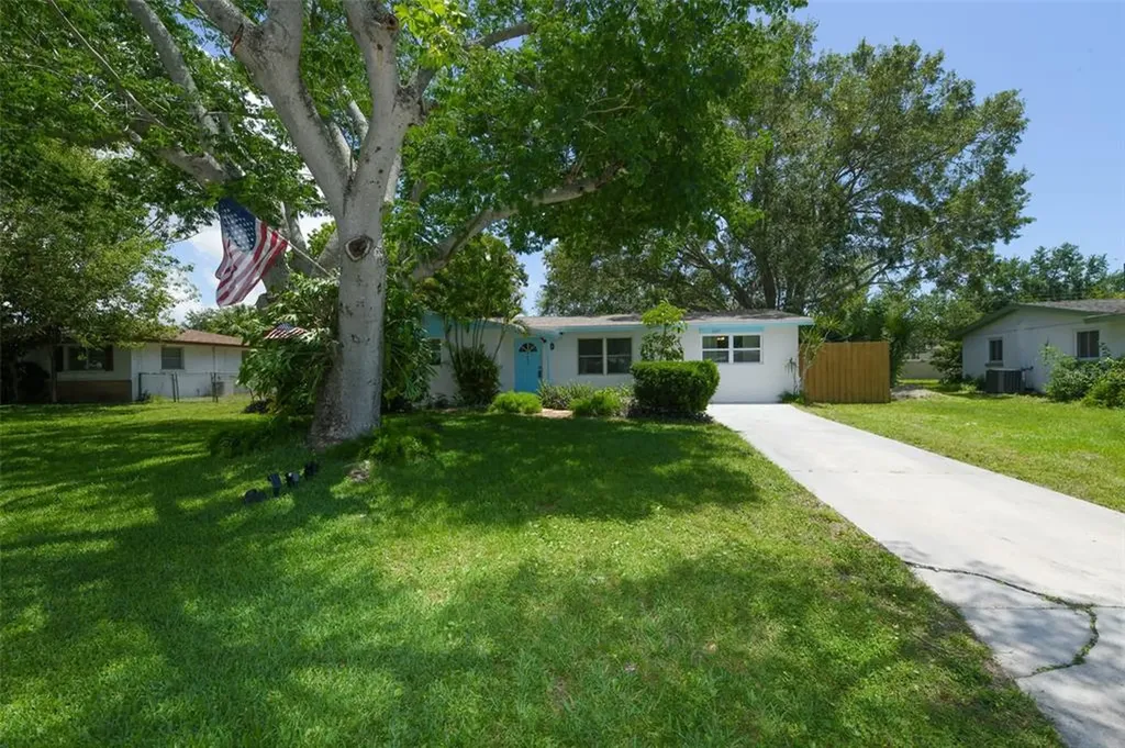 4603 56th Street W Bradenton FL 34210