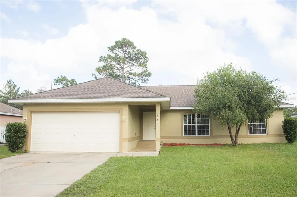 1025 8th Avenue Deland FL 32724