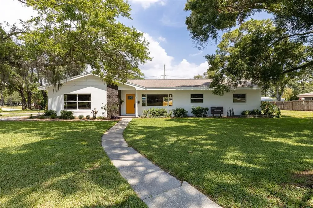 2397 Green Way S St Petersburg FL 33712