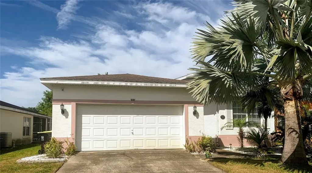 221 Balmoral Court Davenport FL 33896
