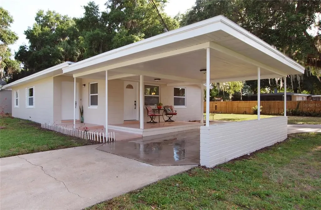 1111 Cottonwood Street Leesburg FL 34748