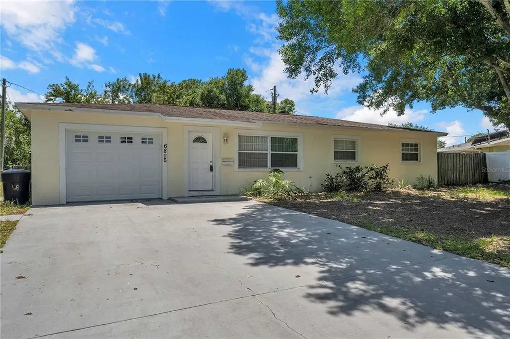 6815 19th Street N St Petersburg FL 33702