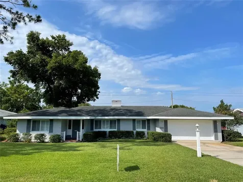 832 Howard Terrace NW Winter Haven FL 33881