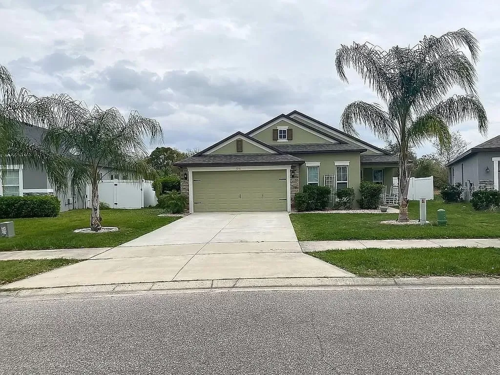 1016 Kellogg Drive Tavares FL 32778