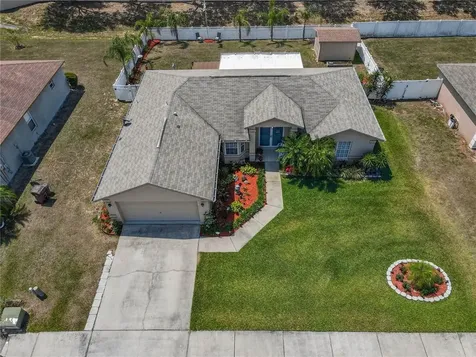 706 Highland Crest Loop Lake Wales FL 33853