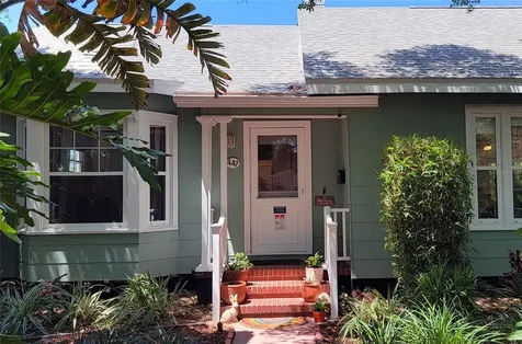 447 23rd Avenue N St Petersburg FL 33704