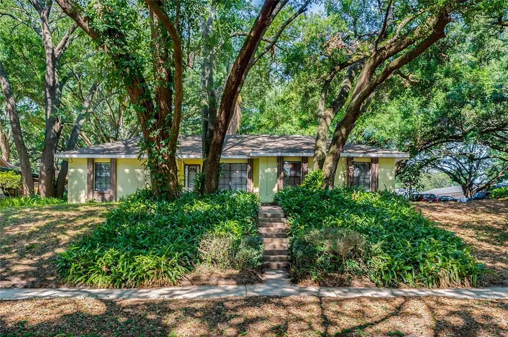 712 Lakeview Drive Ocoee FL 34761