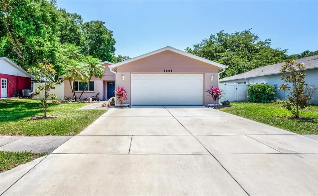 6885 125th Terrace Largo FL 33773