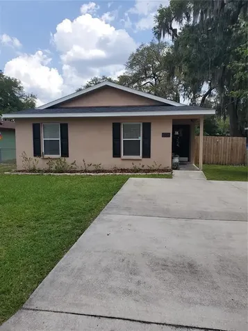 1008 N Wills Street Plant City FL 33563