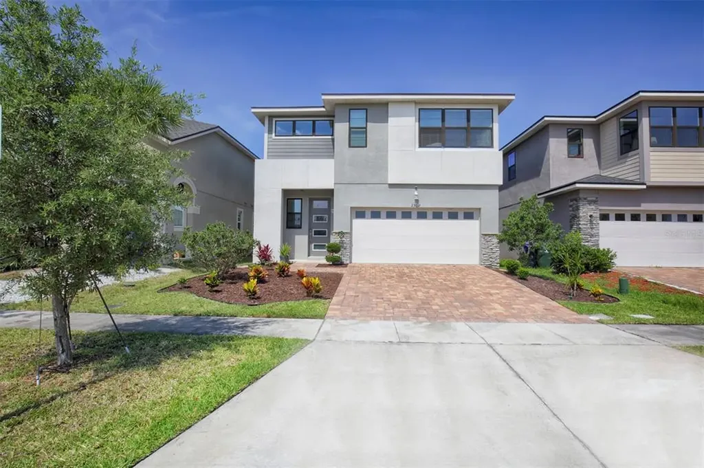 2552 Nouveau Way Kissimmee FL 34741