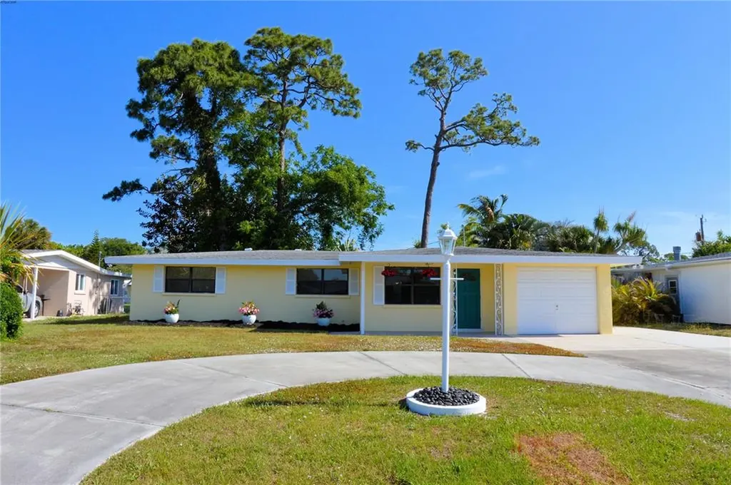 1717 Colleen Street Sarasota FL 34231