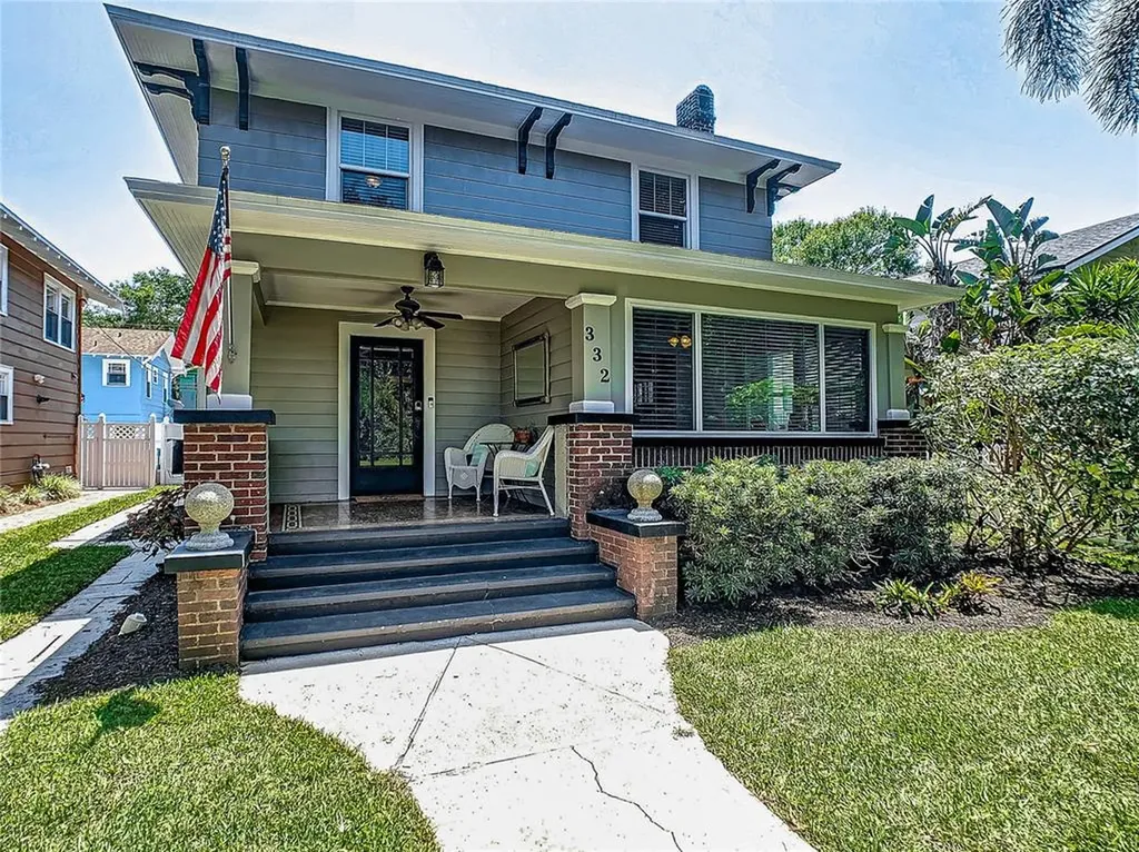 332 10th Avenue NE St Petersburg FL 33701