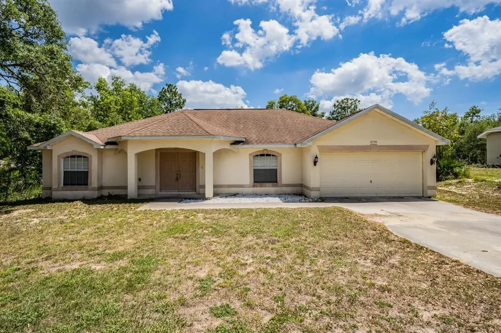 12350 Peregrine Falcon Avenue Weeki Wachee FL 34614