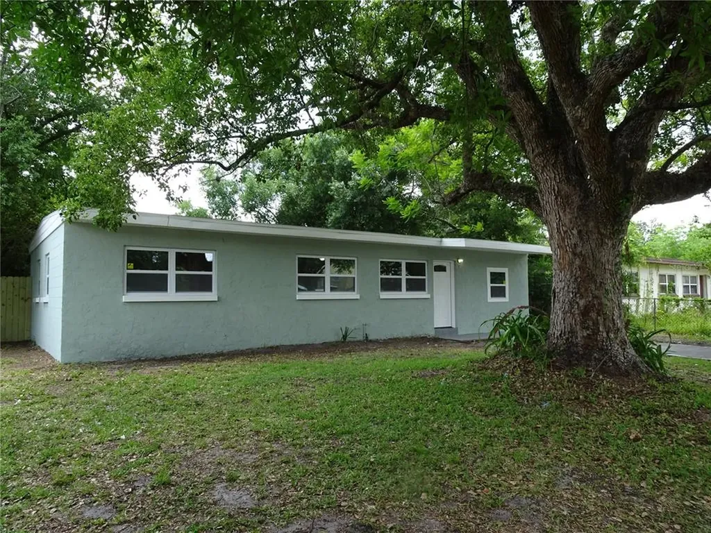 2832 W Concord Street Orlando FL 32805