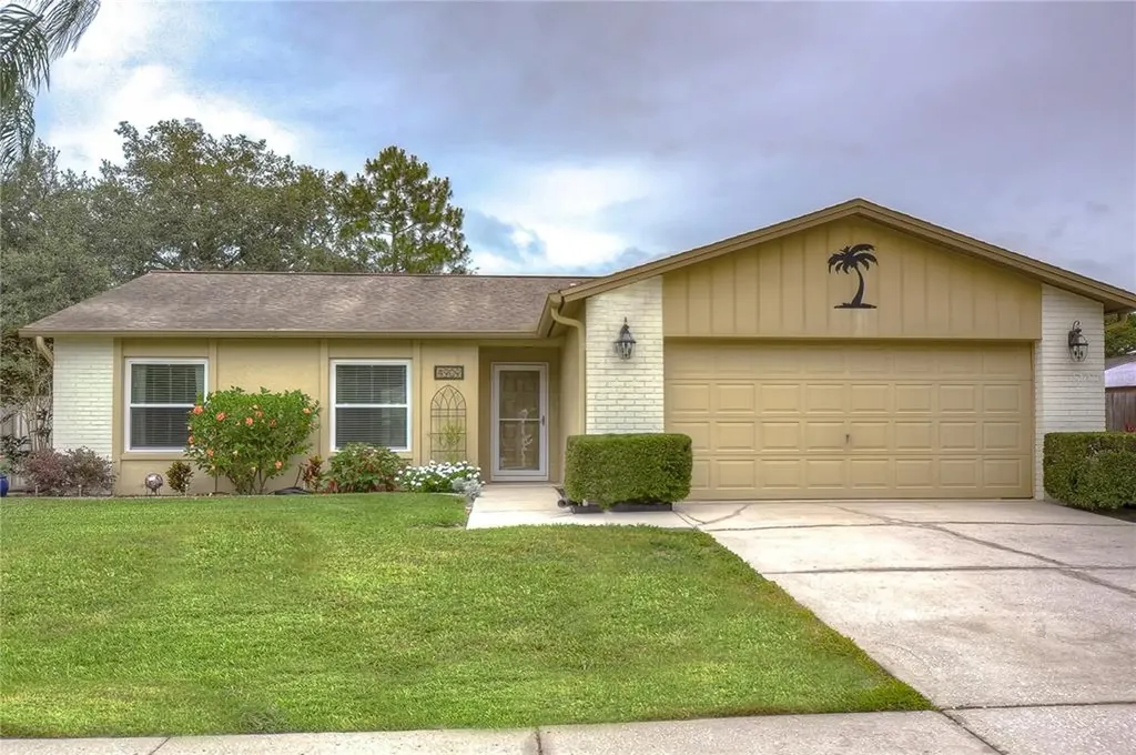 4909 Oakshire Drive Tampa FL 33625