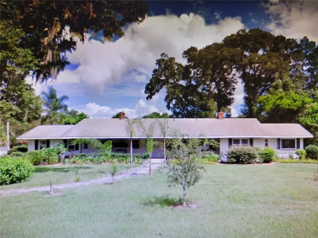137 S Woodward Avenue Deland FL 32720
