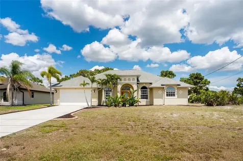 196 Rotonda Boulevard N Rotonda West FL 33947
