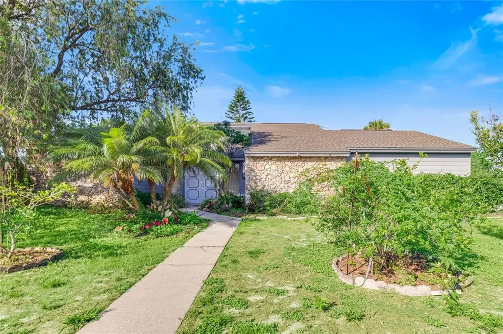 8820 Pine Bay Court Orlando FL 32825