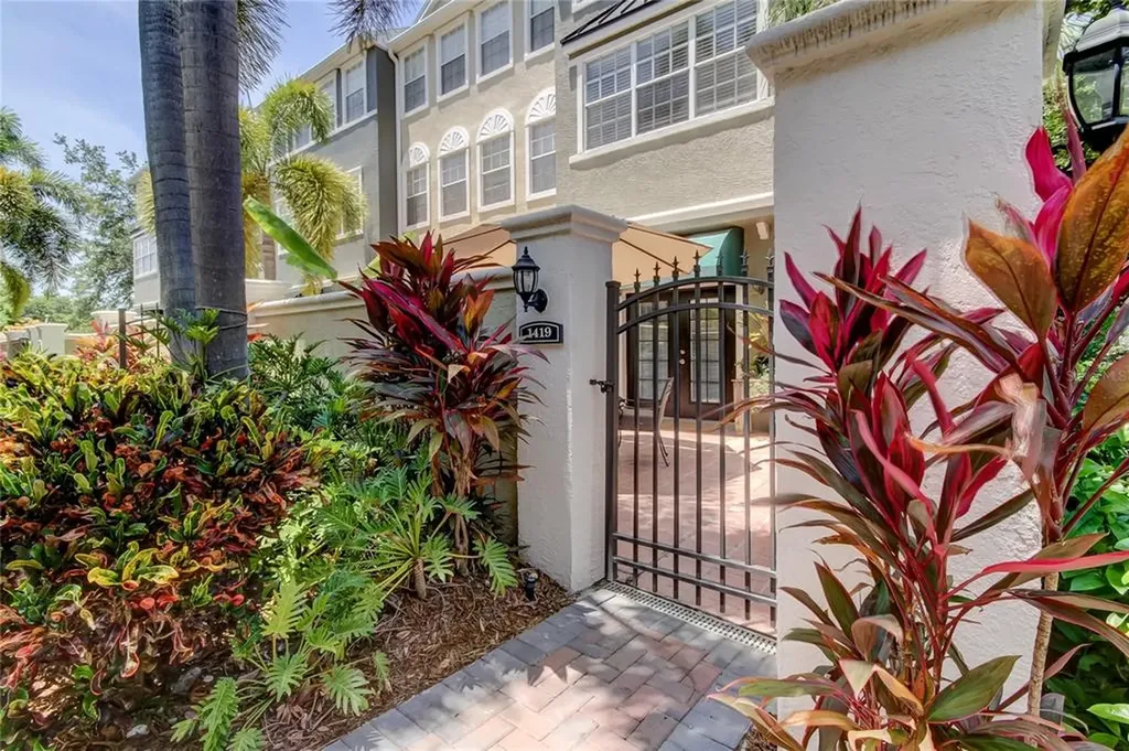 1419 Harbour Walk Road Tampa FL 33602