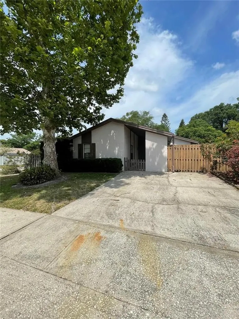 10312 Parkcrest Drive Tampa FL 33624