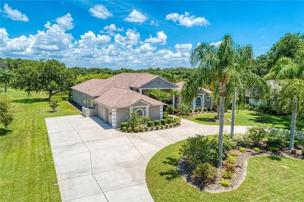 403 Woodview Way Bradenton FL 34212