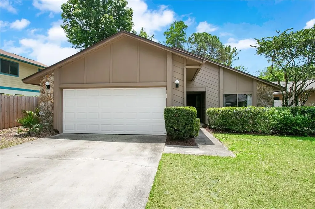 7926 Autumn Wood Drive Orlando FL 32825
