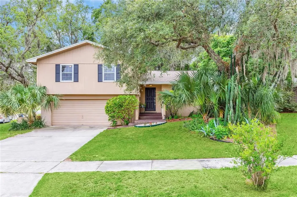 1352 Yvonne Street Apopka FL 32712