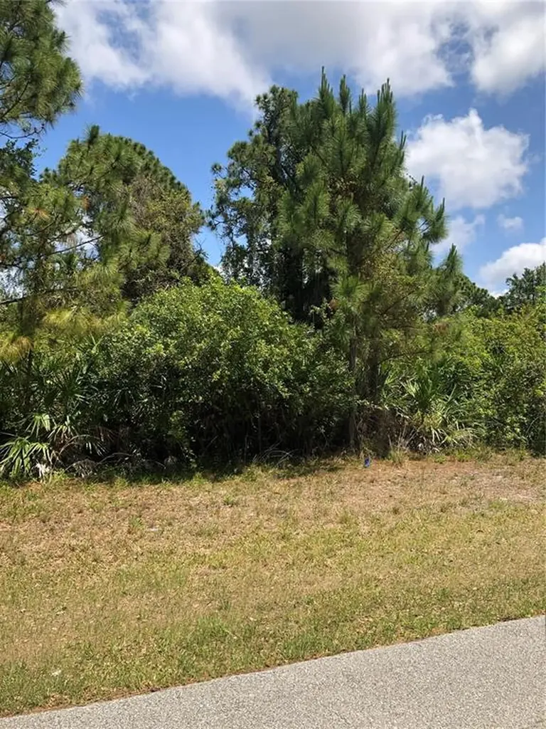 11392 Poplin Avenue Englewood FL 34224