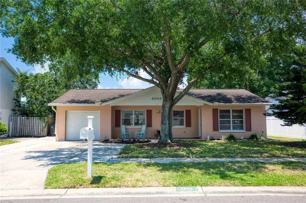 4804 Wynwood Drive Tampa FL 33615