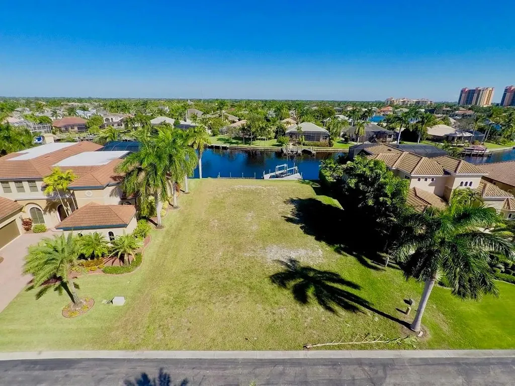 5513 Harbour Preserve Circle Cape Coral FL 33914