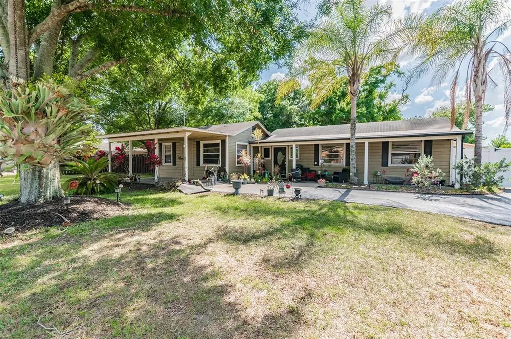 7006 Blossom Avenue Tampa FL 33614