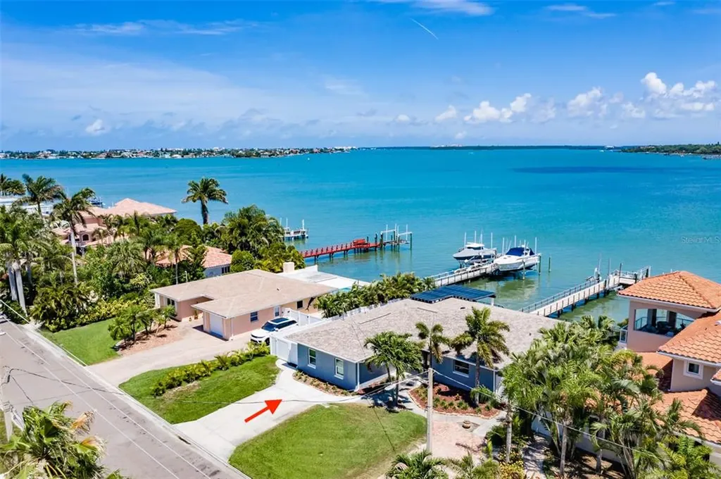 7925 Causeway Boulevard N St Petersburg FL 33707